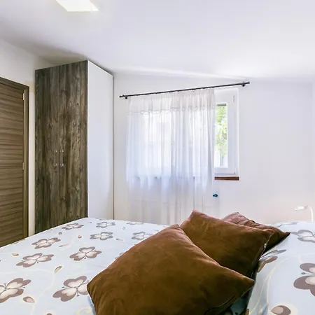 Smokva Apartment